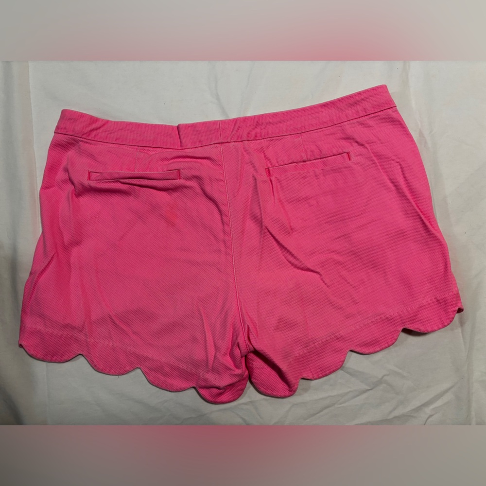Lilly Pulitzer hot pink scalloped shorts, 16 - Picture 2 of 7
